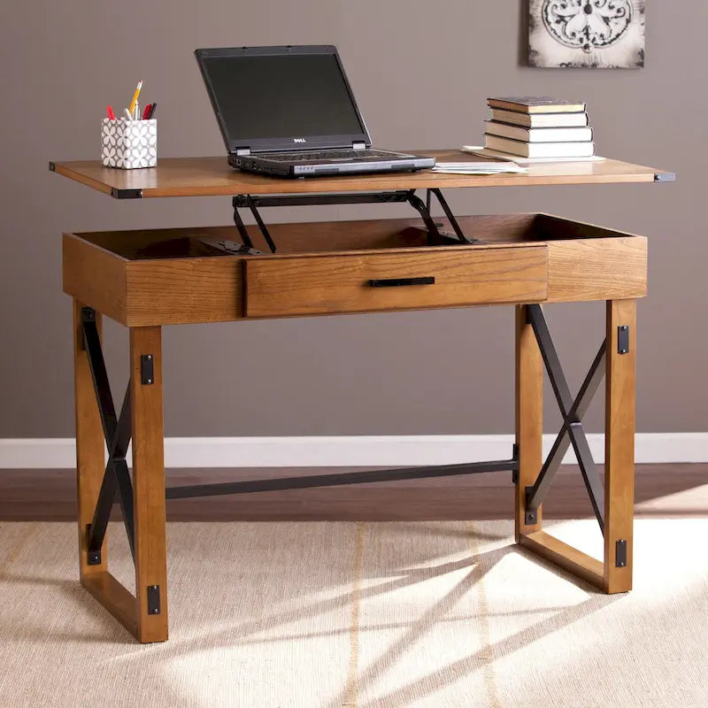 Bureau réglable en hauteur Carlan en pin vieilli de SEI Furniture