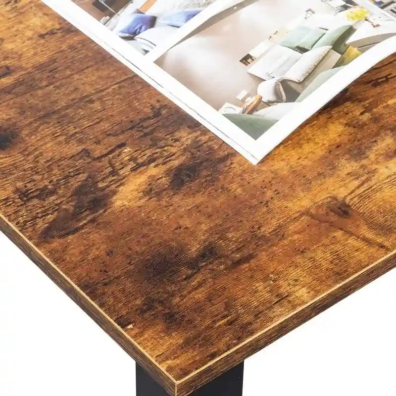 Bureau d'ordinateur en bois de style simple