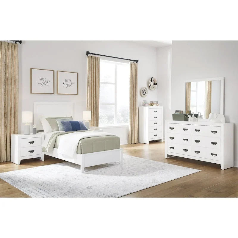 Commode blanche Binterglen Signature Design by Ashley