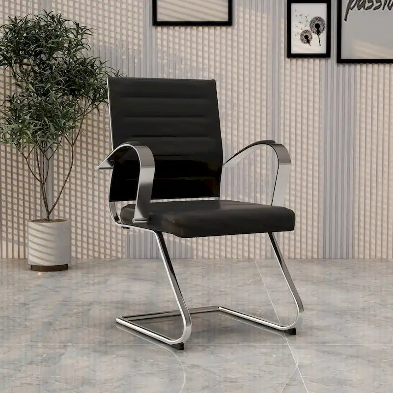 Chaise de bureau en cuir avec base luge en acier inoxydable Série Benmar par LeisureMod