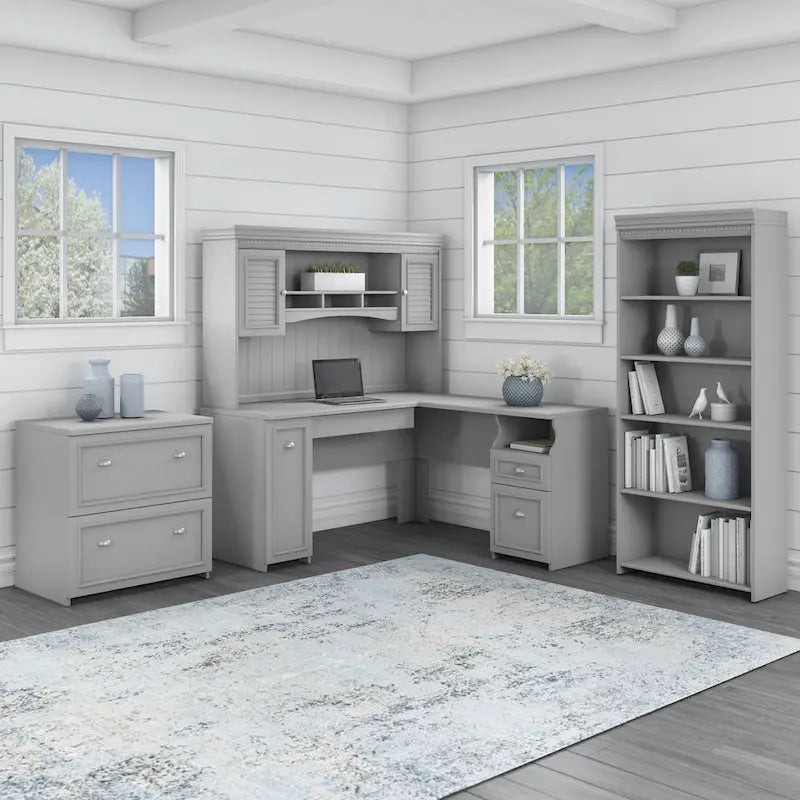 Bureau 60W Fairview avec huche, armoire et bibliothèque de Bush Furniture