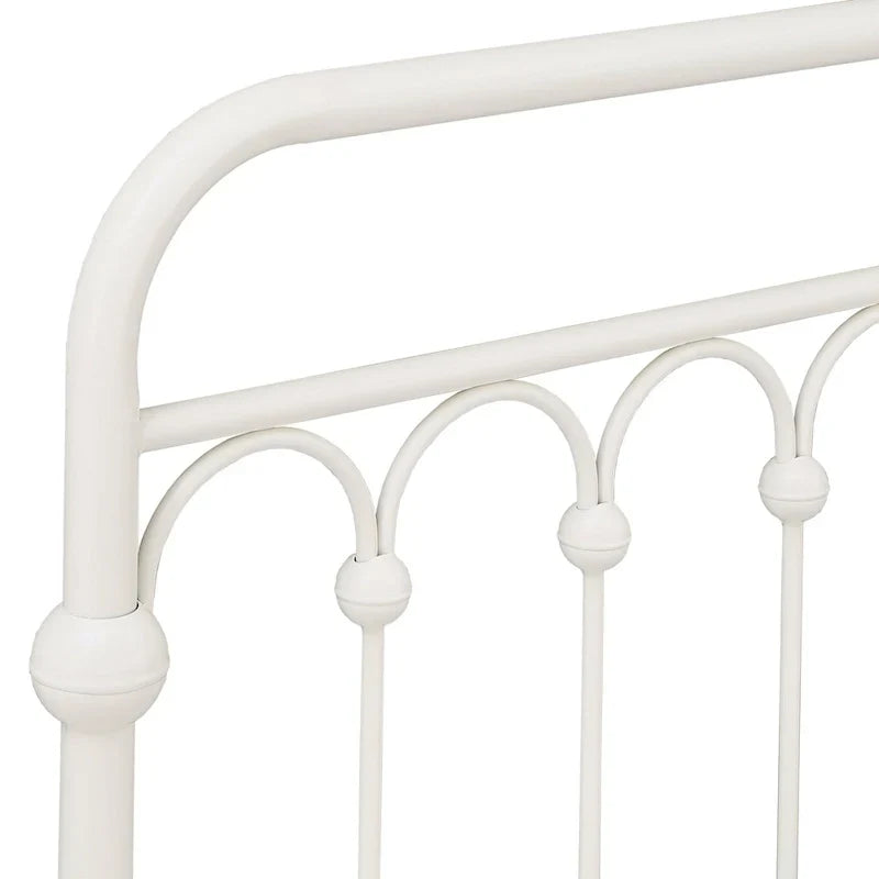 Lit plateforme à arches métalliques Eloise par iNSPIRE Q Classic